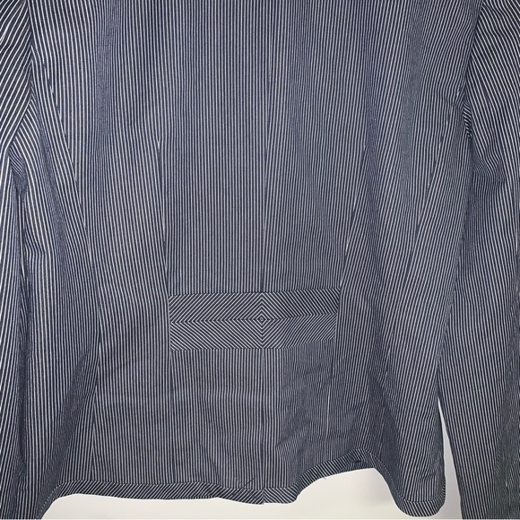 Halogen  Blazer Jacket Women’s Size Large Blue White Pinstripe 3-Button Business - Picture 9 of 10